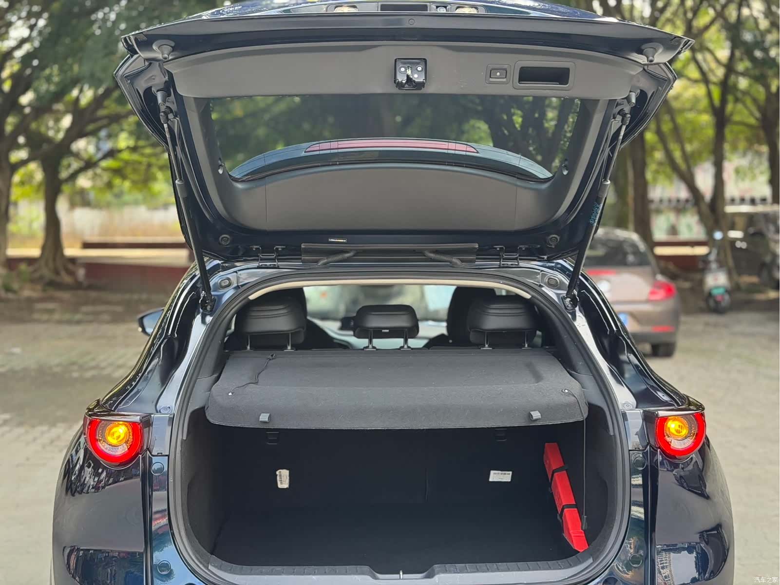 Mazda CX-30, 2022 10