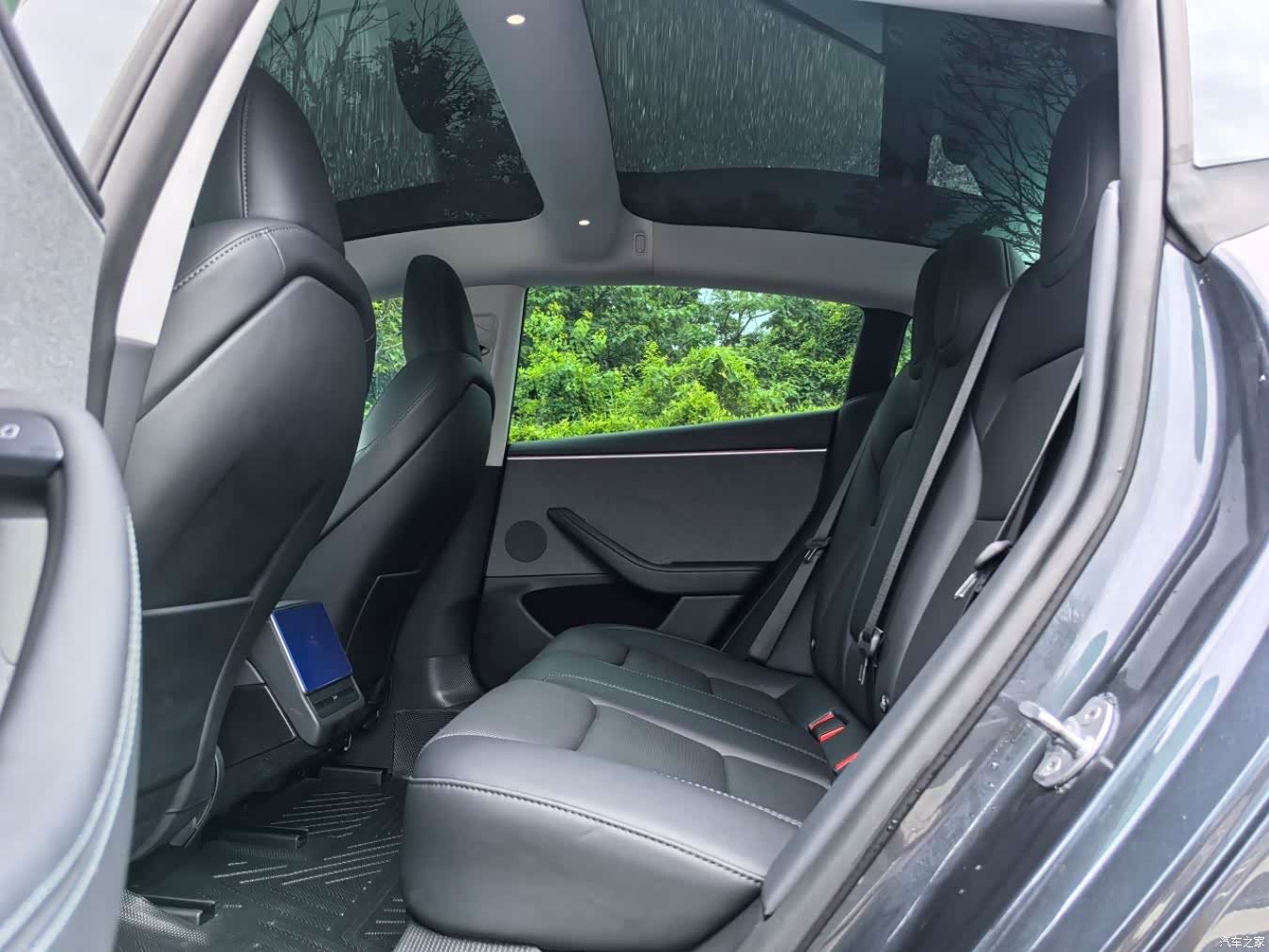 Tesla Model 3, 2024 8