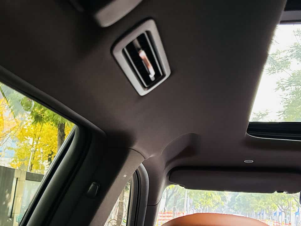 AITO Ask the world M7