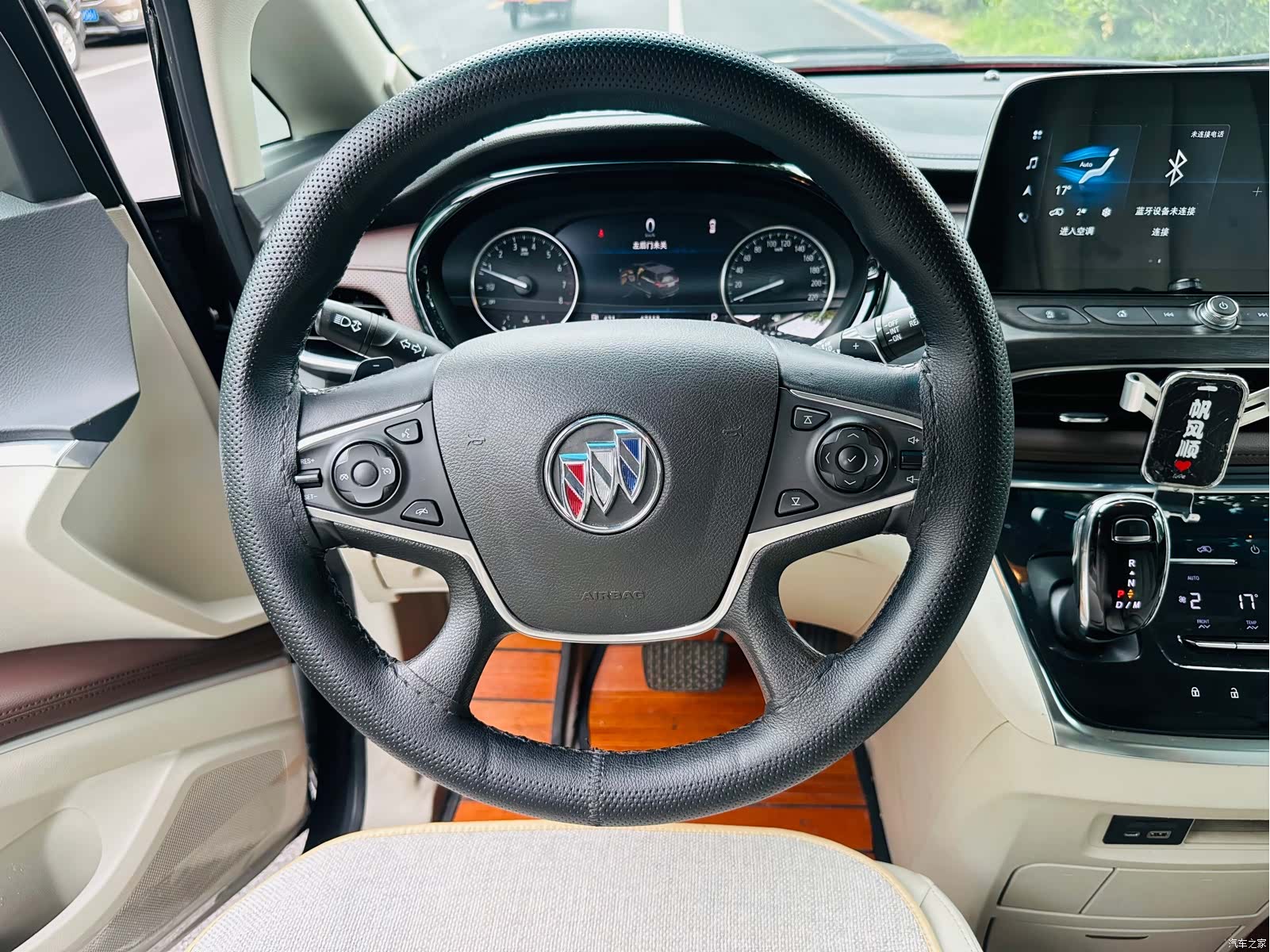 Buick GL8, 2020 24
