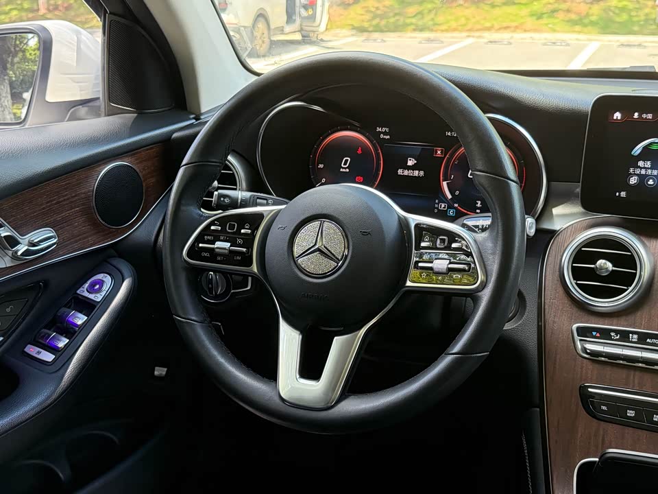 Mercedes-Benz GLC Mercedes-Benz GLC