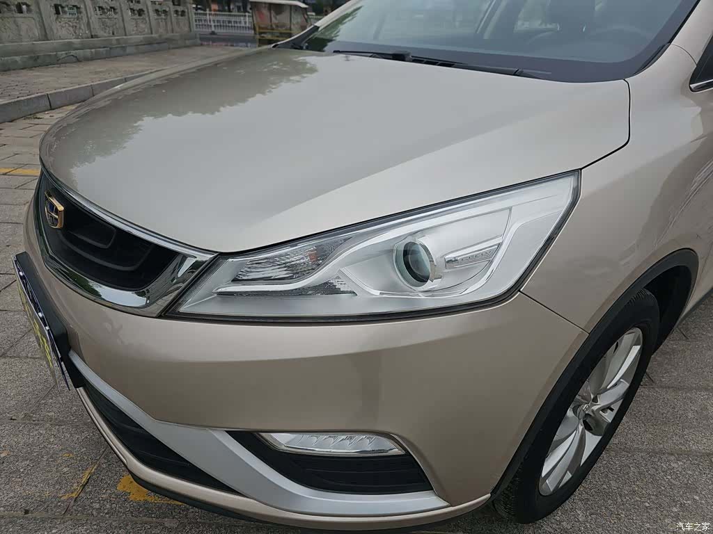 Geely Emgrand, 2019 4