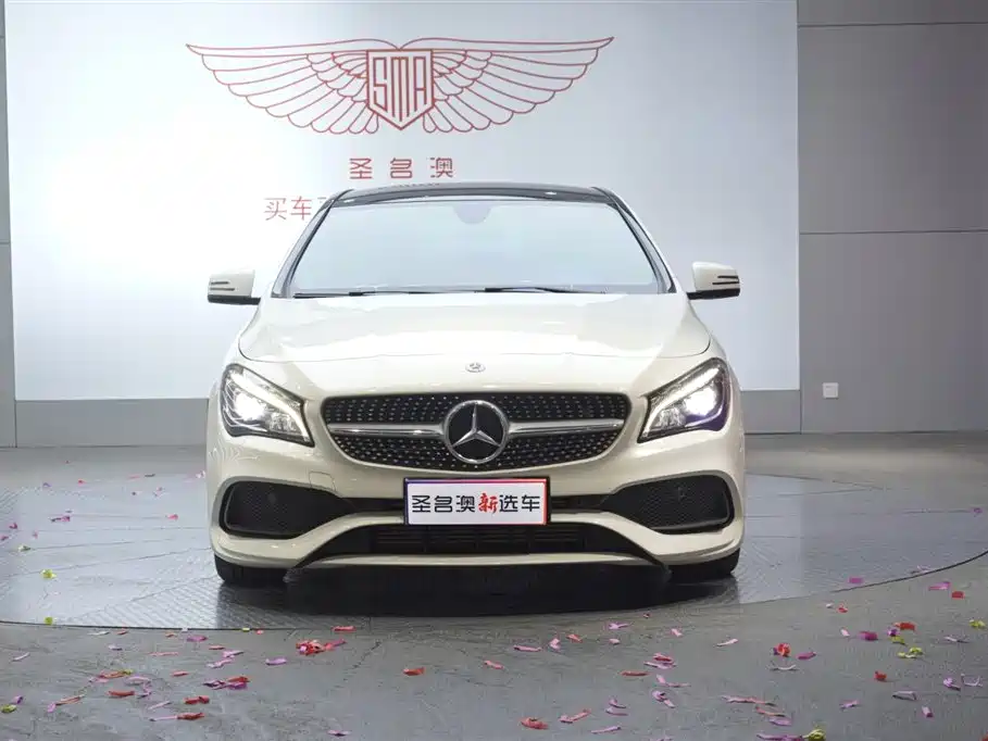 Mercedes-Benz CLA