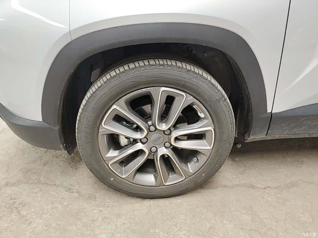 Geely Icon, 2025 23