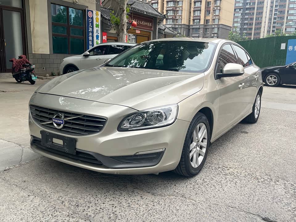 Volvo S60