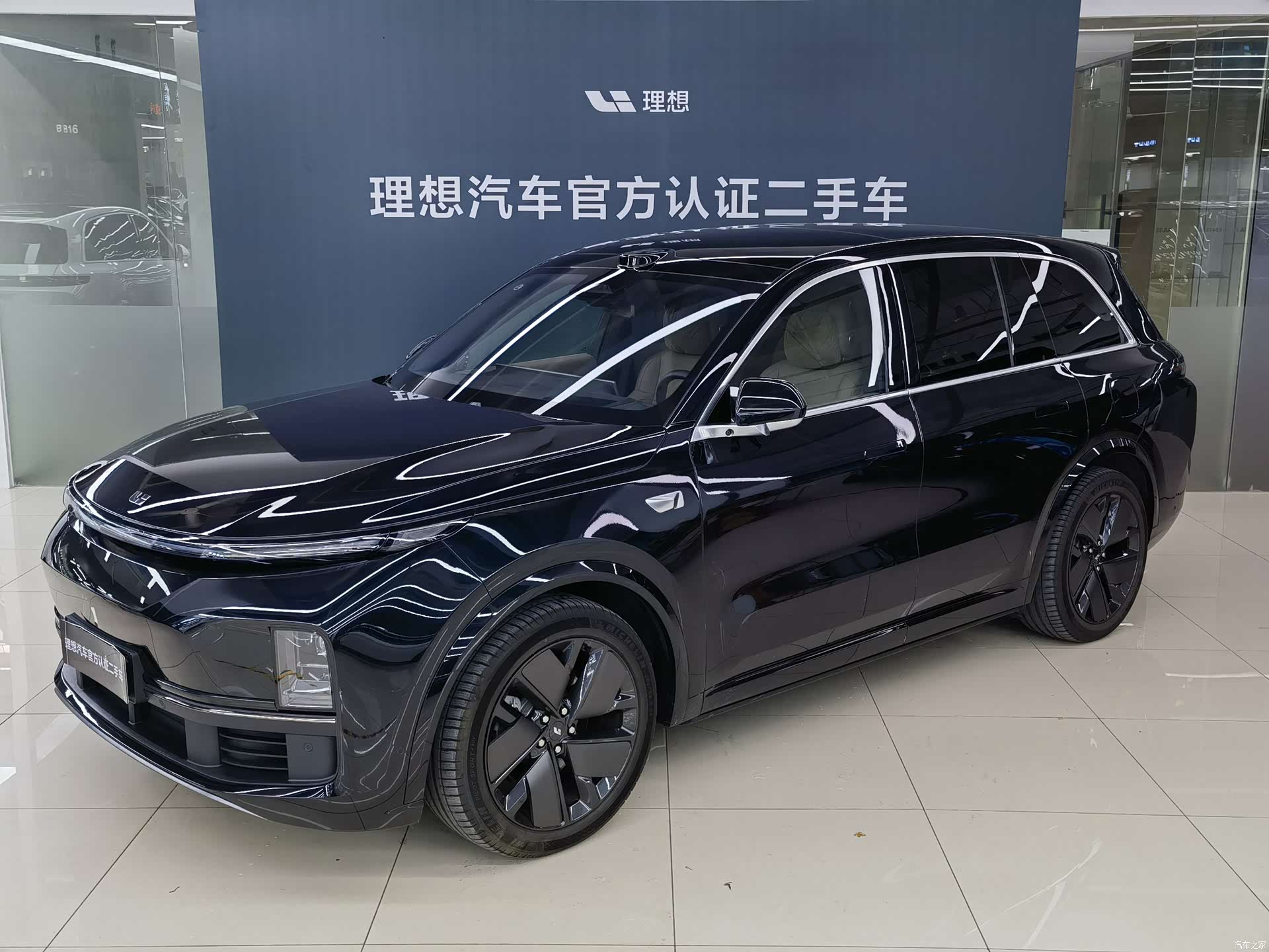 Li Auto L8, 2025 1