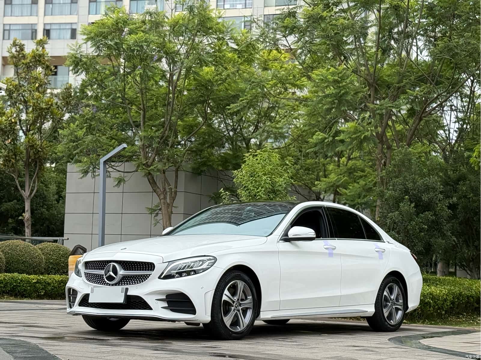 Mercedes-Benz C-Class, 2019 1