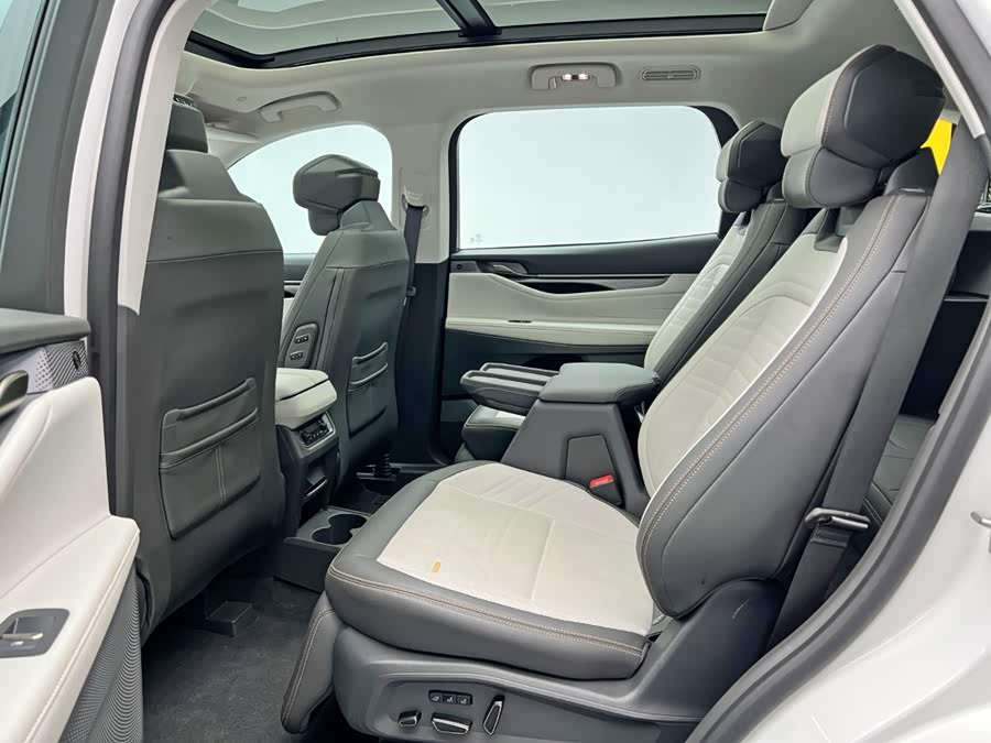 Ford Edge 2023, фото 16