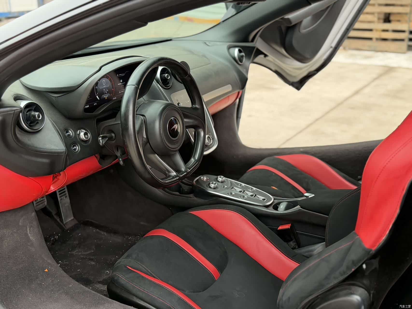 McLaren GT, 2020 2