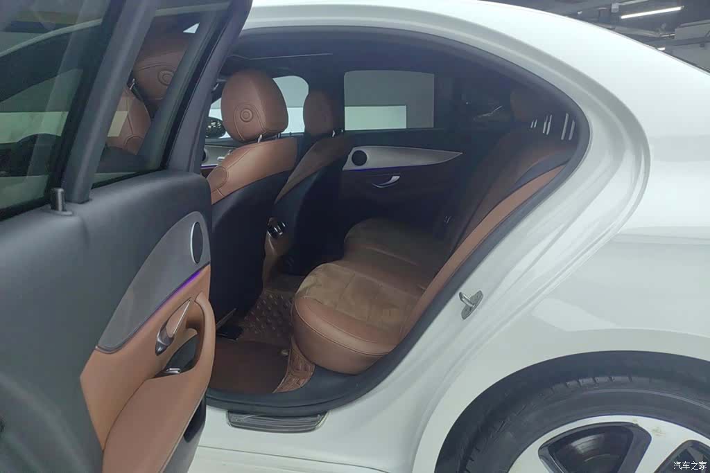 Mercedes-Benz E-Class, 2017 11