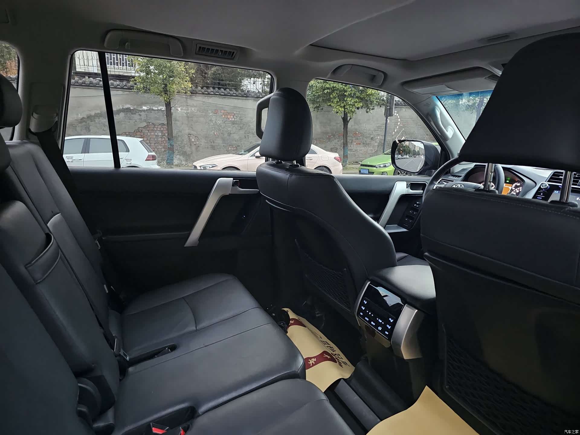 Toyota Prado, 2019 18