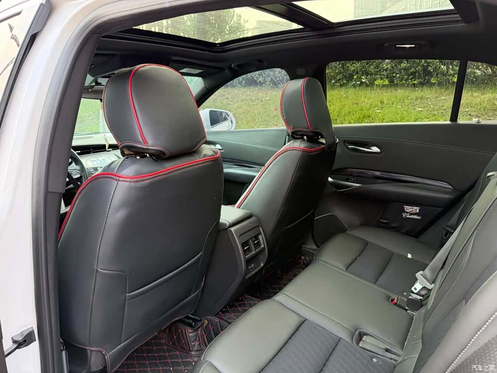 Cadillac XT4, 2020 11