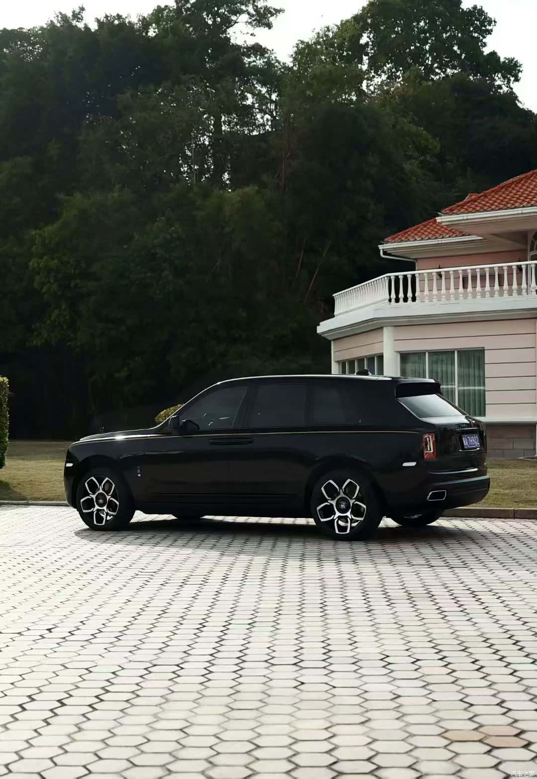 Rolls-Royce Cullinan, 2019 2