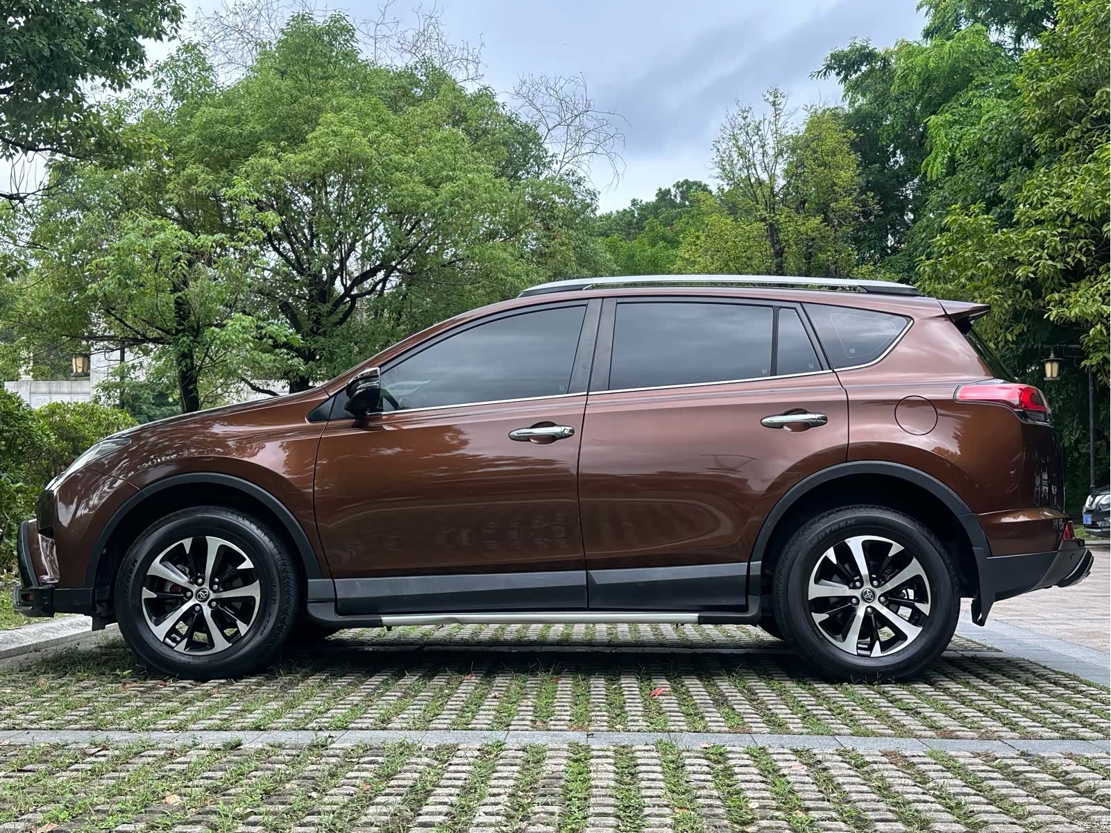 Toyota RAV4, 2017 10