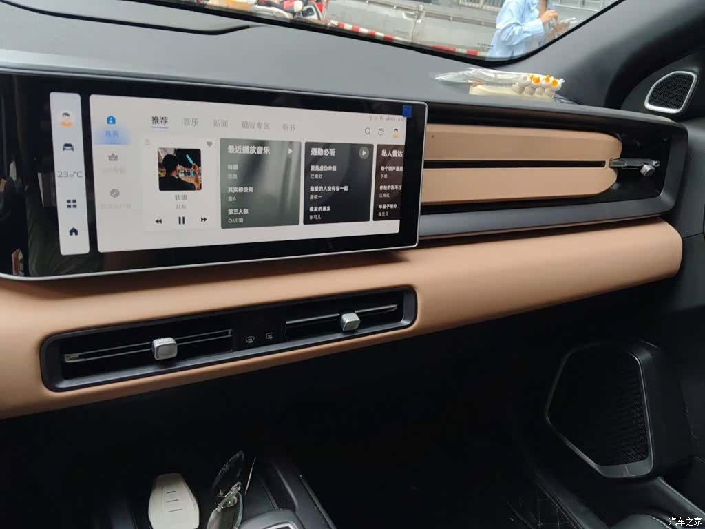 Geely Icon, 2024 10
