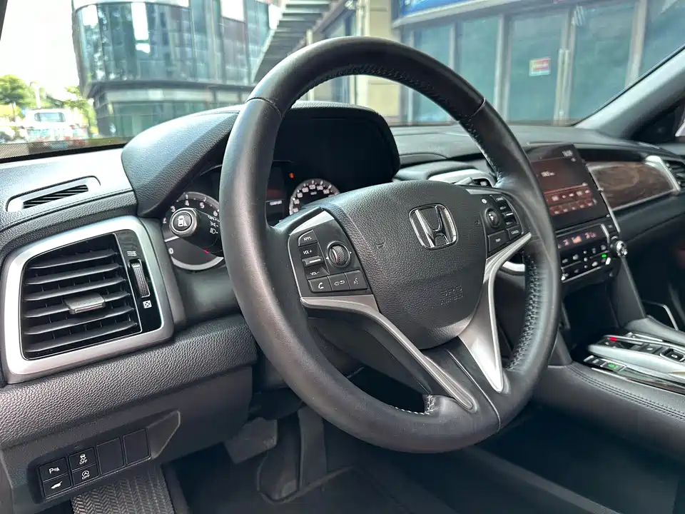 Honda UR-V