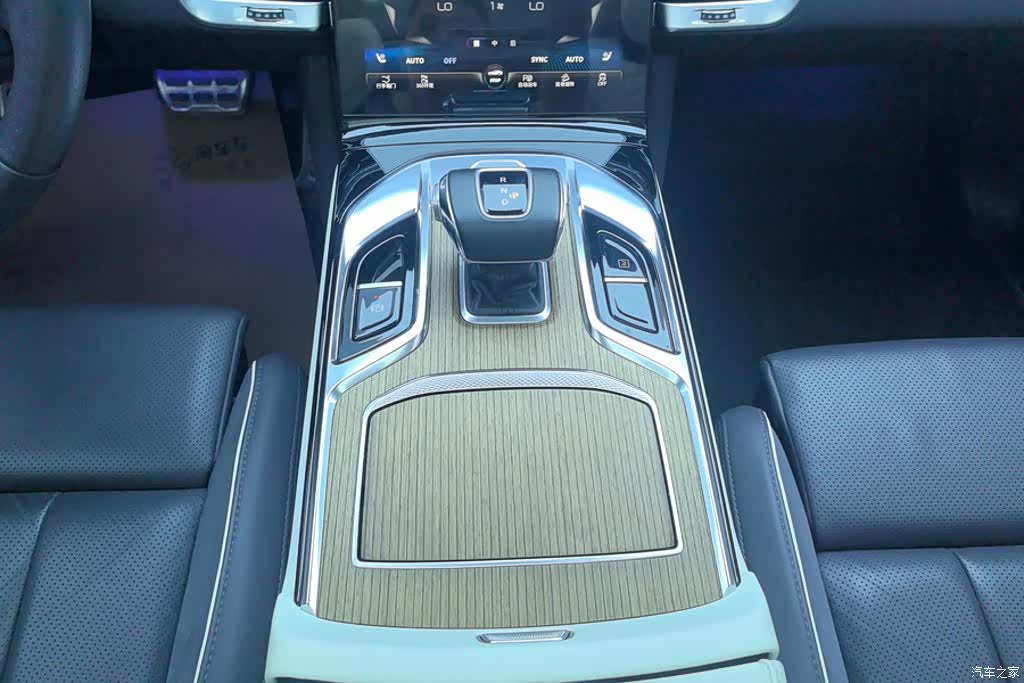 Hongqi E-HS9, 2023 16
