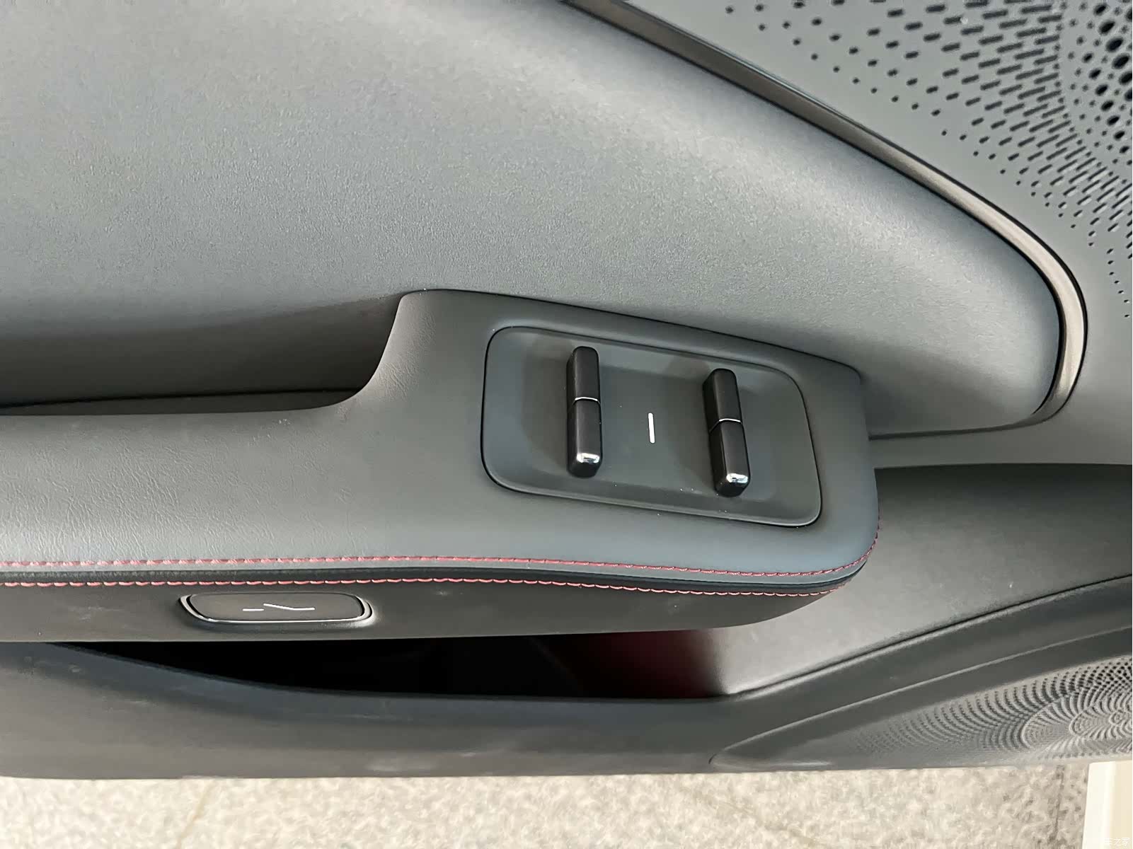 Zeekr 007, 2025 18