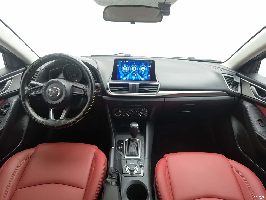 Mazda Mazda3, 2018 все фото