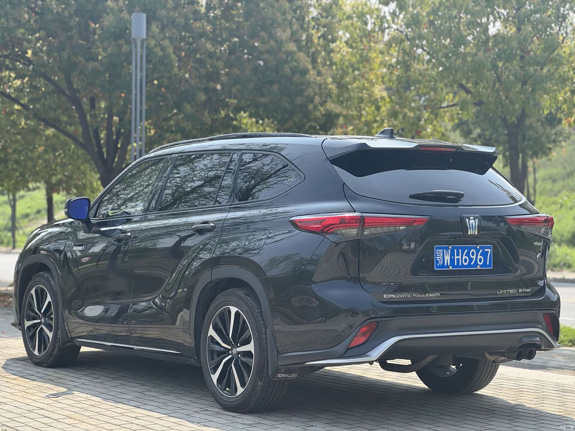 Toyota Crown, 2023 12