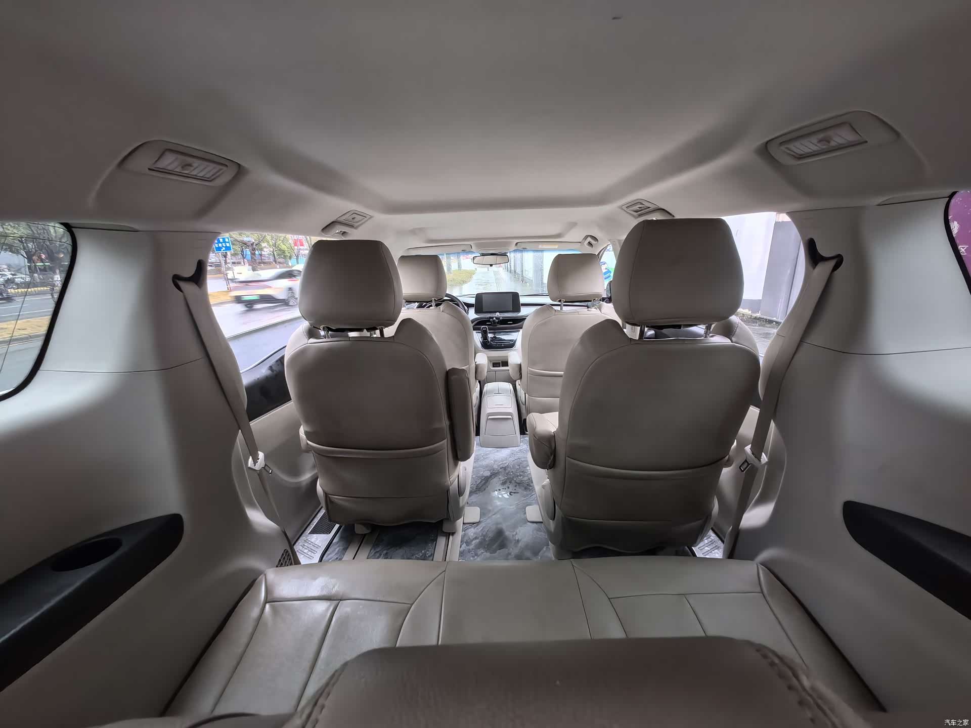 Buick GL8, 2022 11