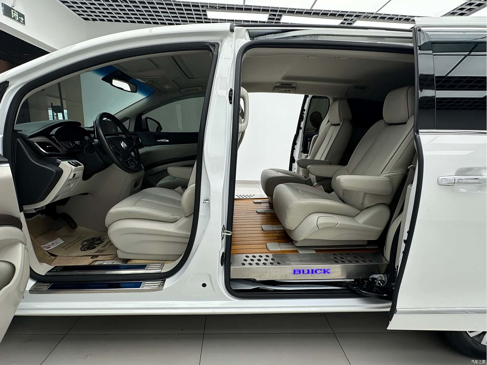 Buick GL8, 2020 6