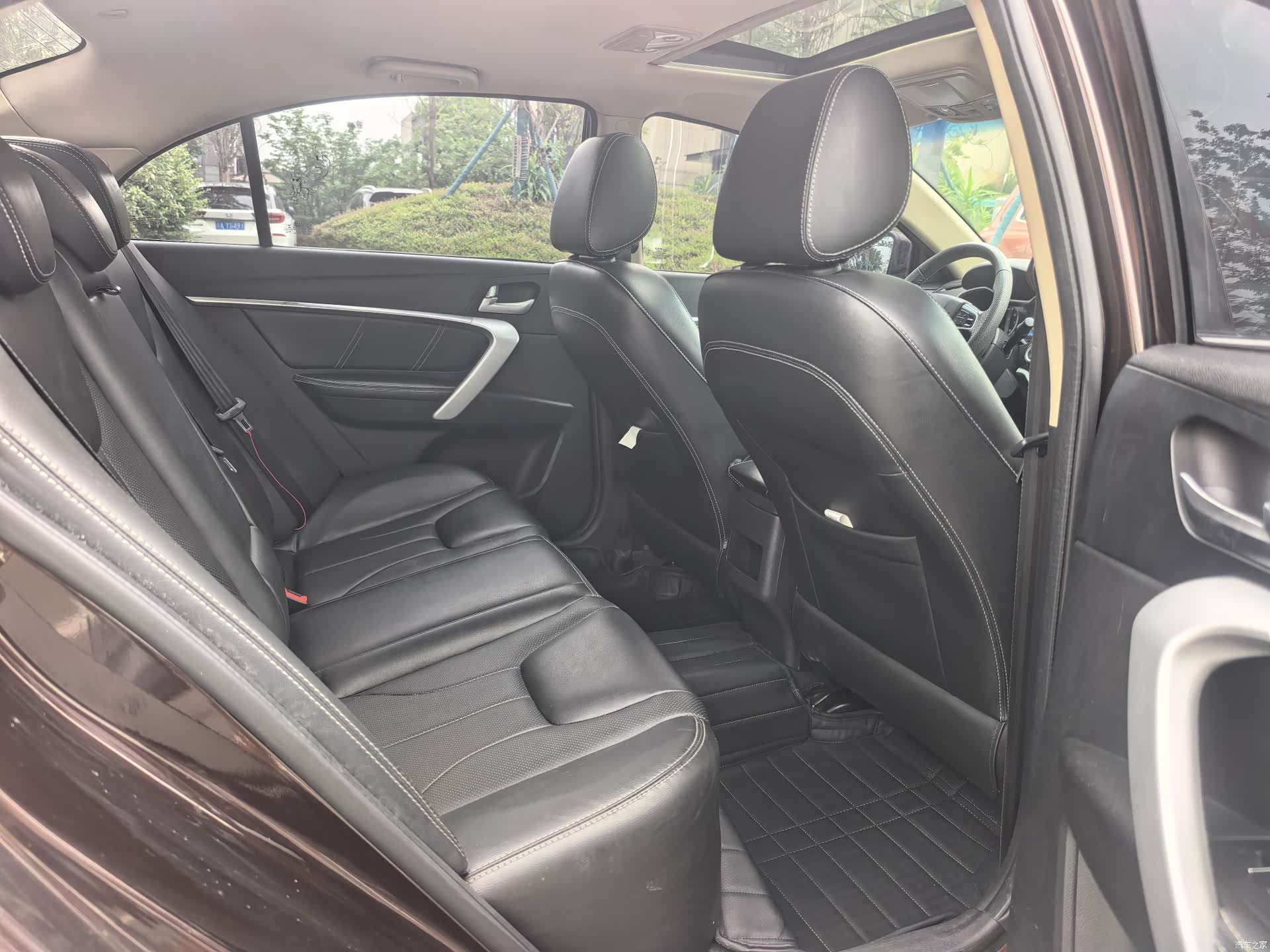 Geely Emgrand, 2017 13