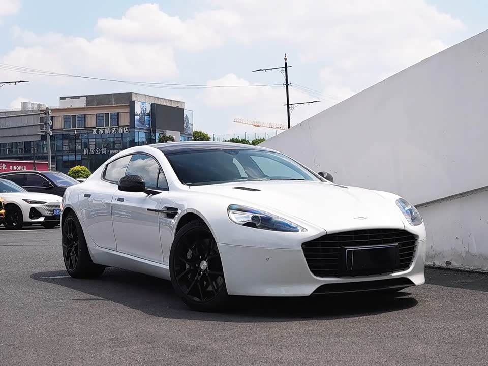 Aston Martin Rapide