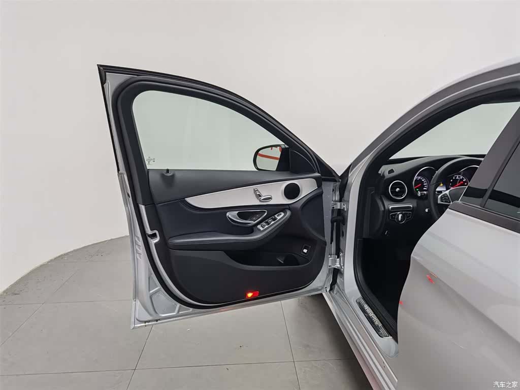 Mercedes-Benz C-Class, 2018 8