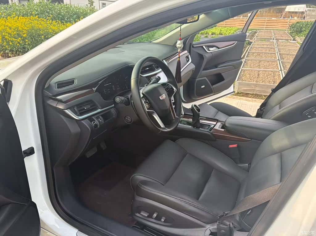 Cadillac XTS, 2016 12