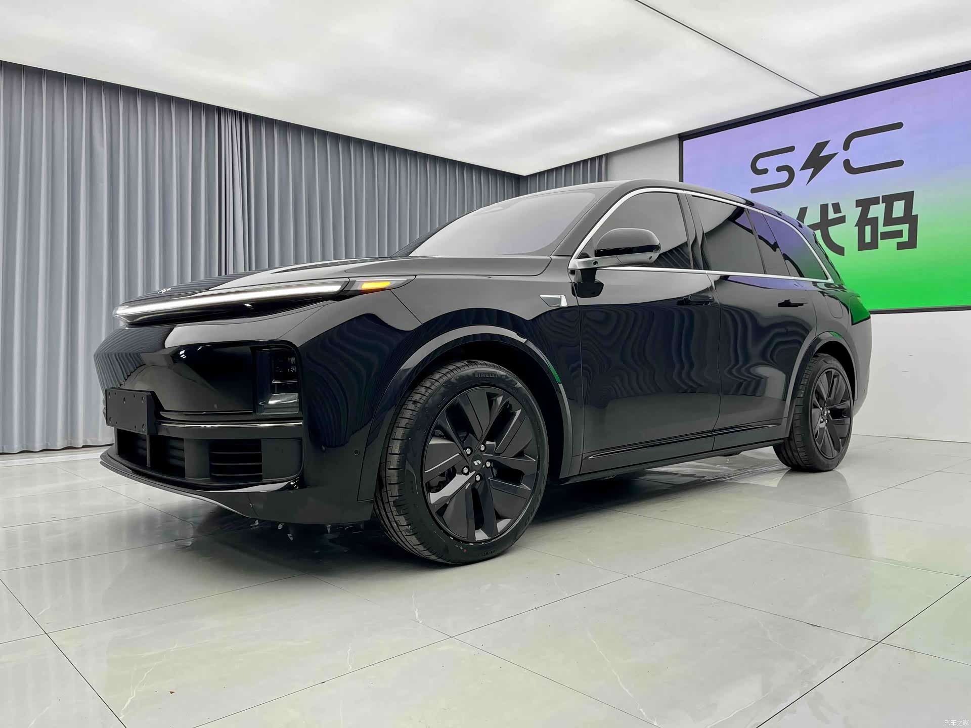 Li Auto L8, 2023 7