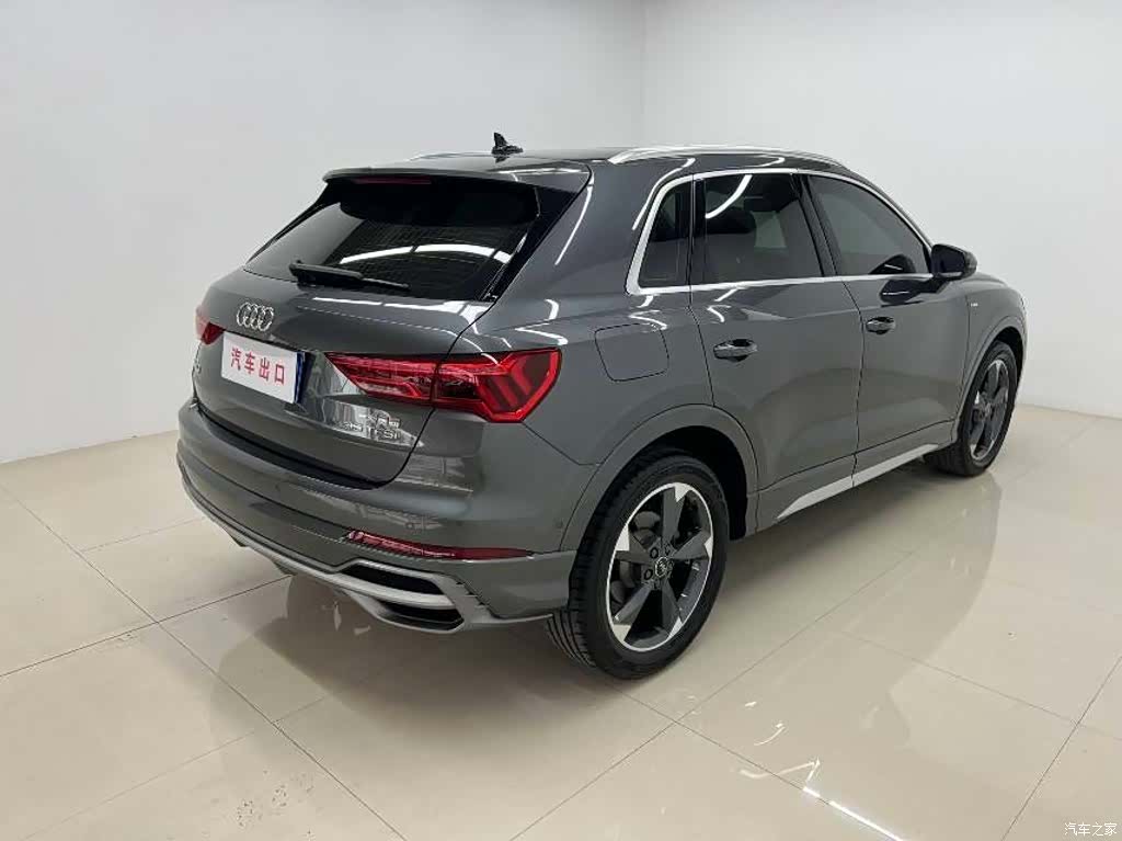 Audi Q3, 2022 4