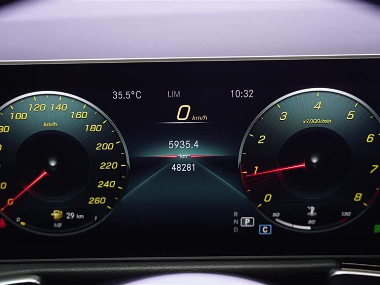 Mercedes-Benz GLB Mercedes-Benz GLB