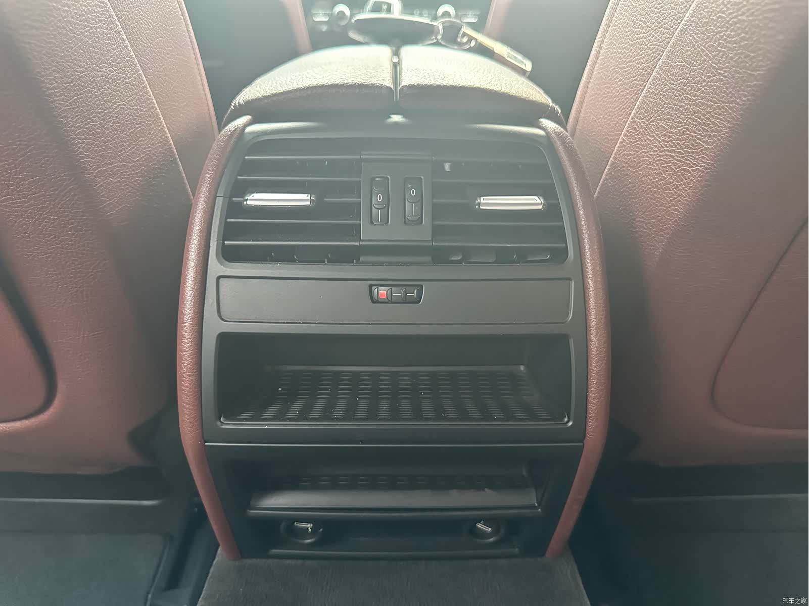 BMW 7 Series, 2015 29