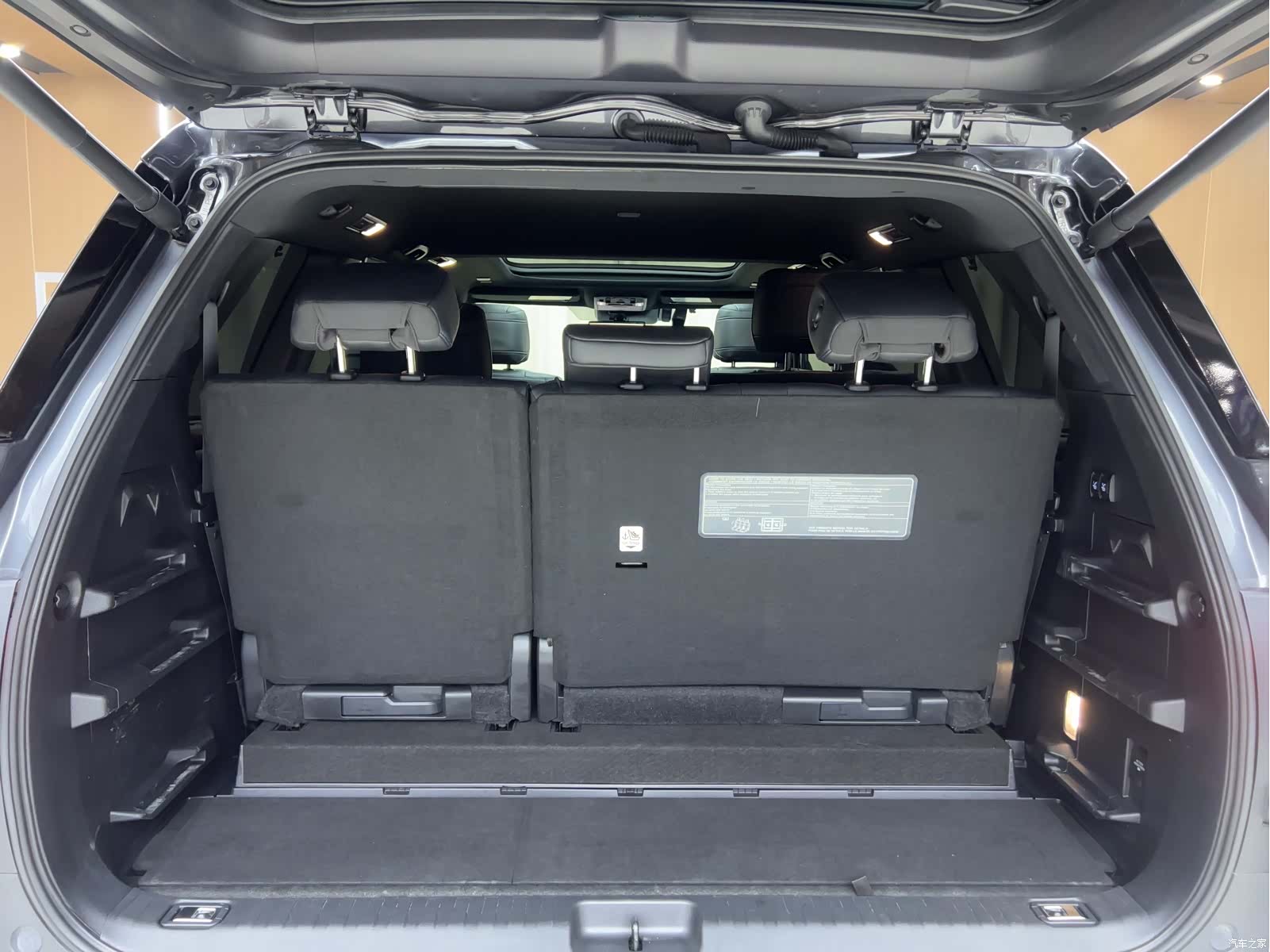 Toyota Sequoia, 2023 6