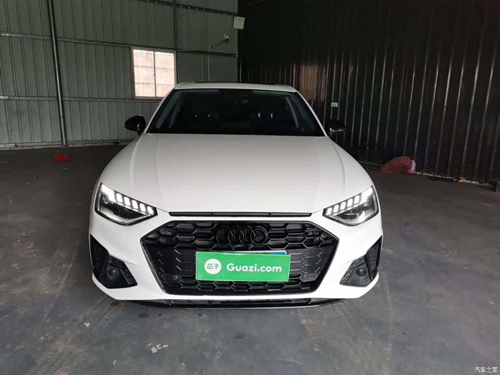 Audi A4L, 2022 3