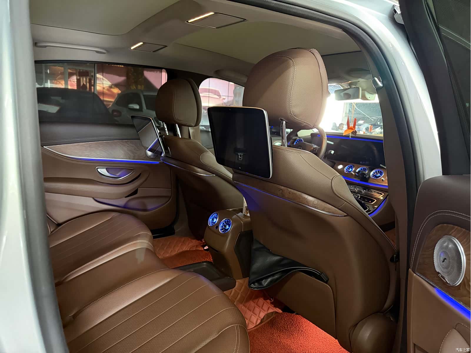 Mercedes-Benz E-Class, 2016 6