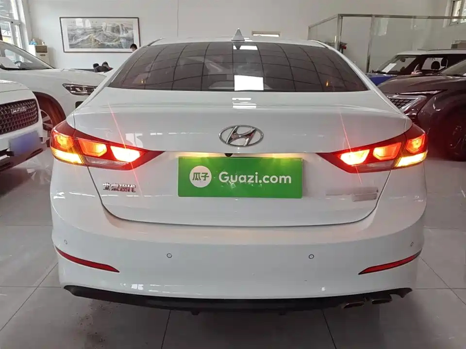 Hyundai Lead
