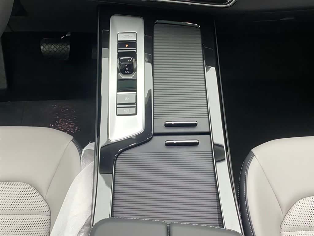 Volkswagen Talagon, 1900 20