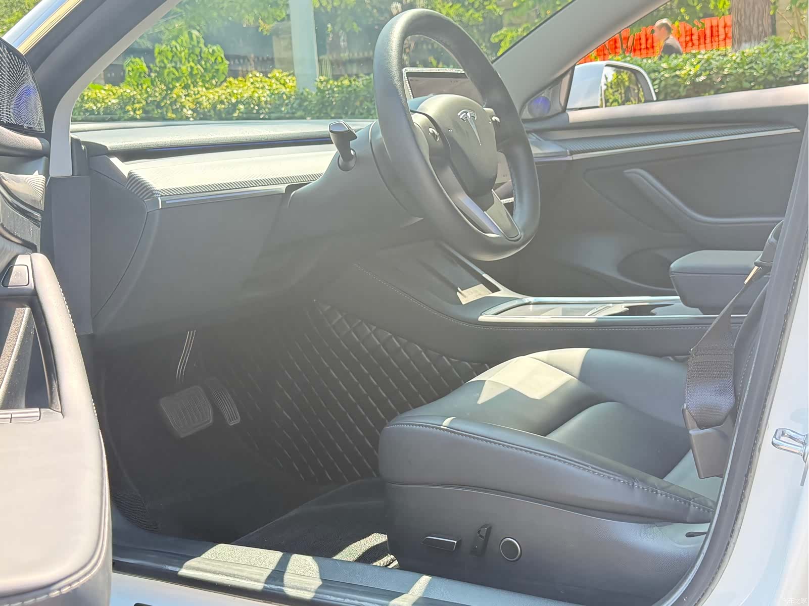 Tesla Model 3, 2023 16