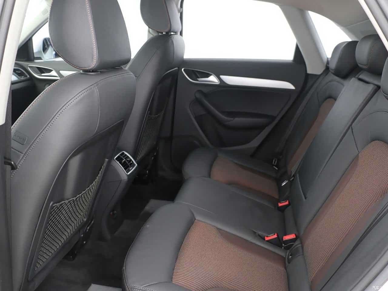 Audi Q3, 2019 6