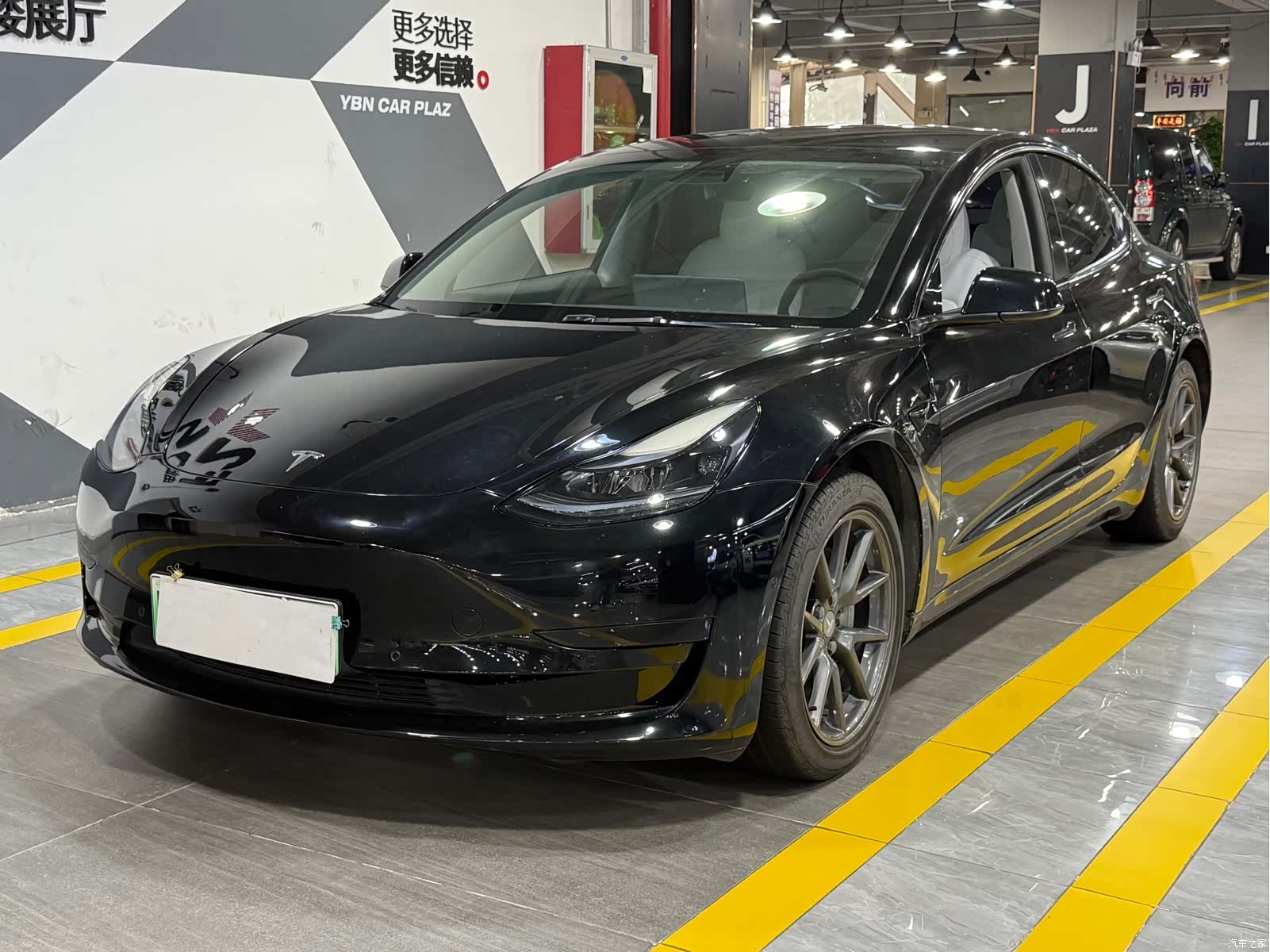 Tesla Model 3, 2021 1