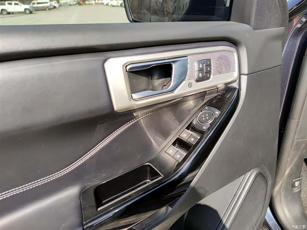 Ford Explorer, 2021 15