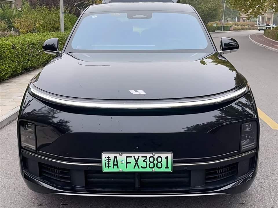 Li Auto Ideal L8