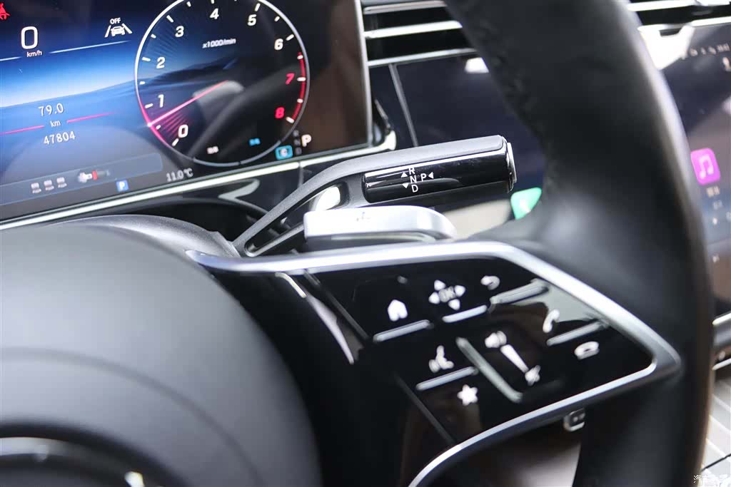 Mercedes-Benz E-Class, 2024 10