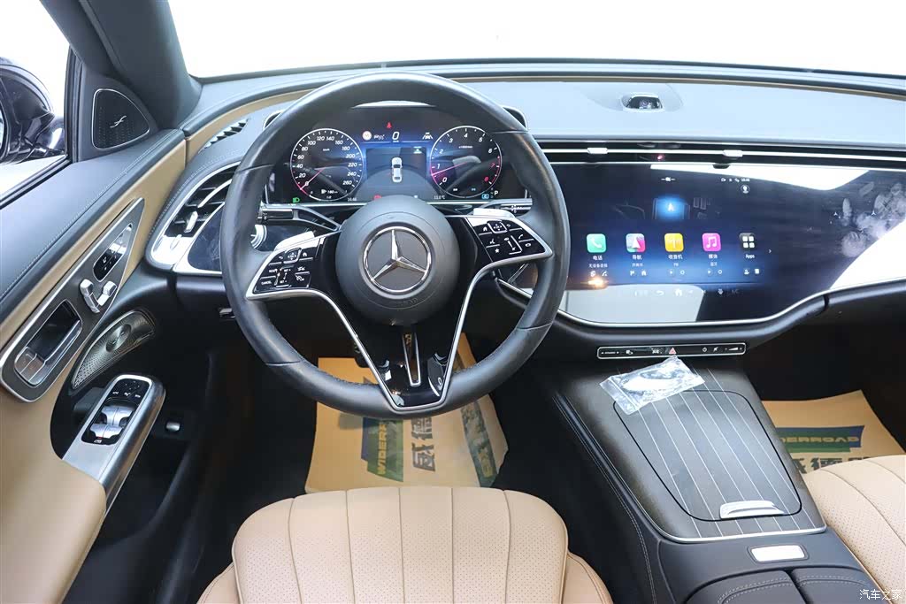 Mercedes-Benz E-Class, 2024 28