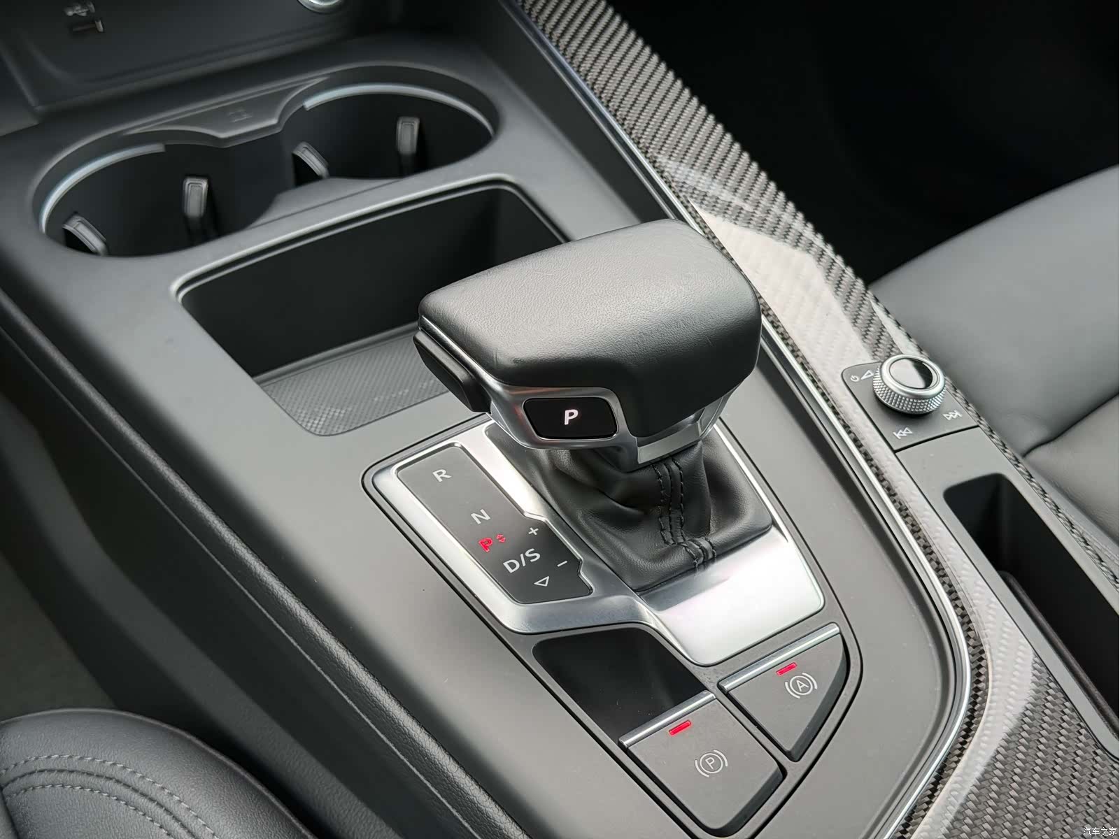 Audi A4, 2022 7