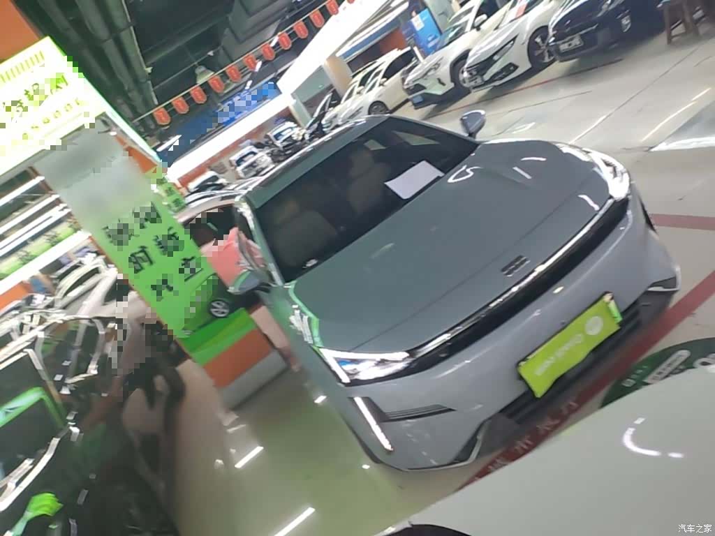 Geely Galaxy L6, 2024 4