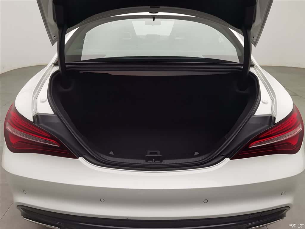 Mercedes-Benz CLA, 2018 16