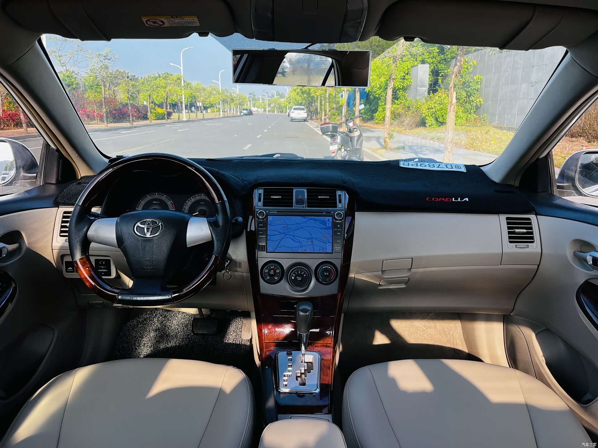 Toyota Corolla, 2011 10